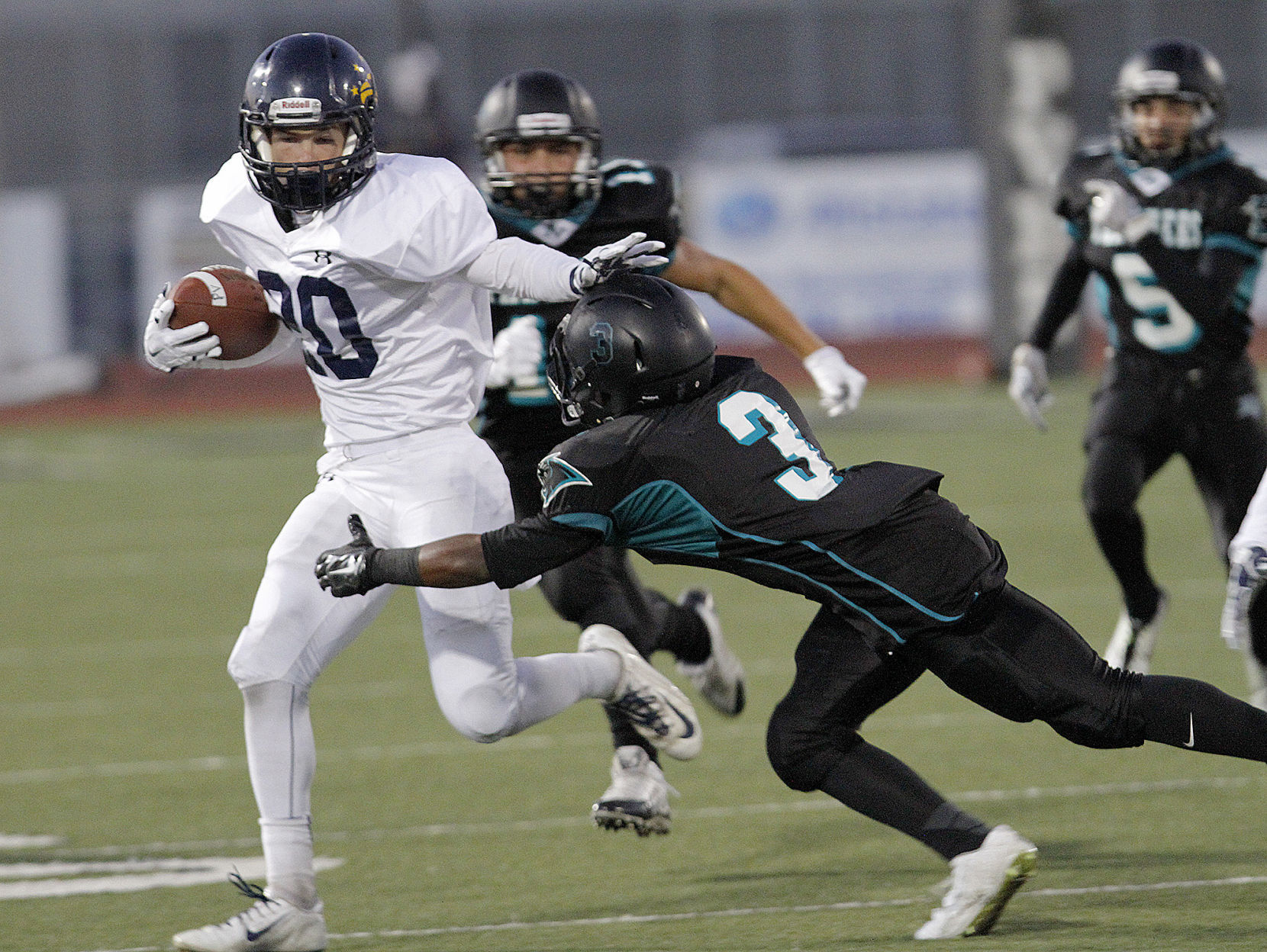 091815PVHSvsAGHS fb04.jpg